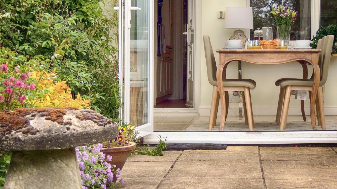 Ivy Cottage Bourton-on-the-Water Bagian luar foto